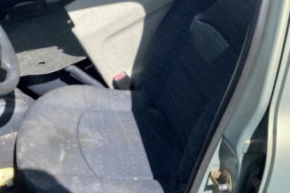 Vitre avant gauche RENAULT CLIO 2