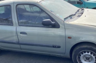 Vitre avant gauche RENAULT CLIO 2