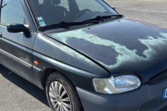 Optique avant principal droit (feux)(phare) FORD ESCORT 6