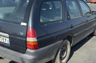 Optique avant principal droit (feux)(phare) FORD ESCORT 6