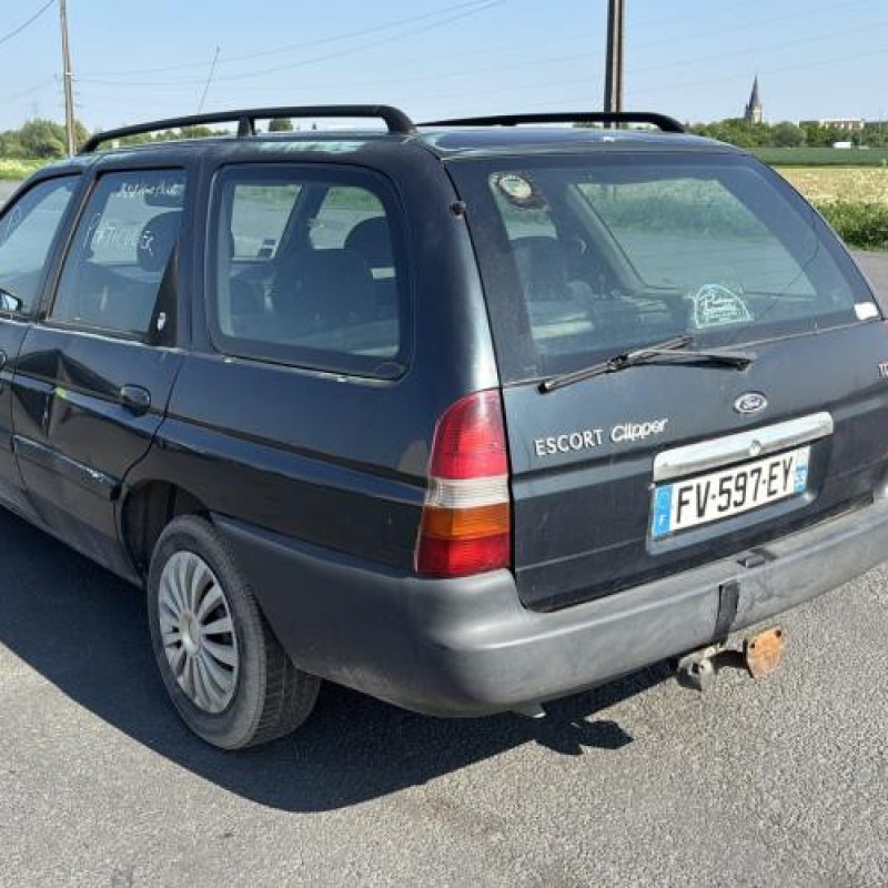 Optique avant principal droit (feux)(phare) FORD ESCORT 6 Photo n°10