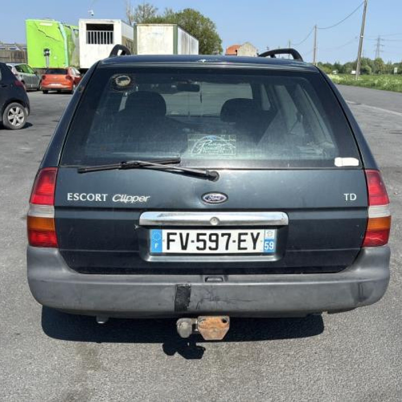 Optique avant principal droit (feux)(phare) FORD ESCORT 6 Photo n°11