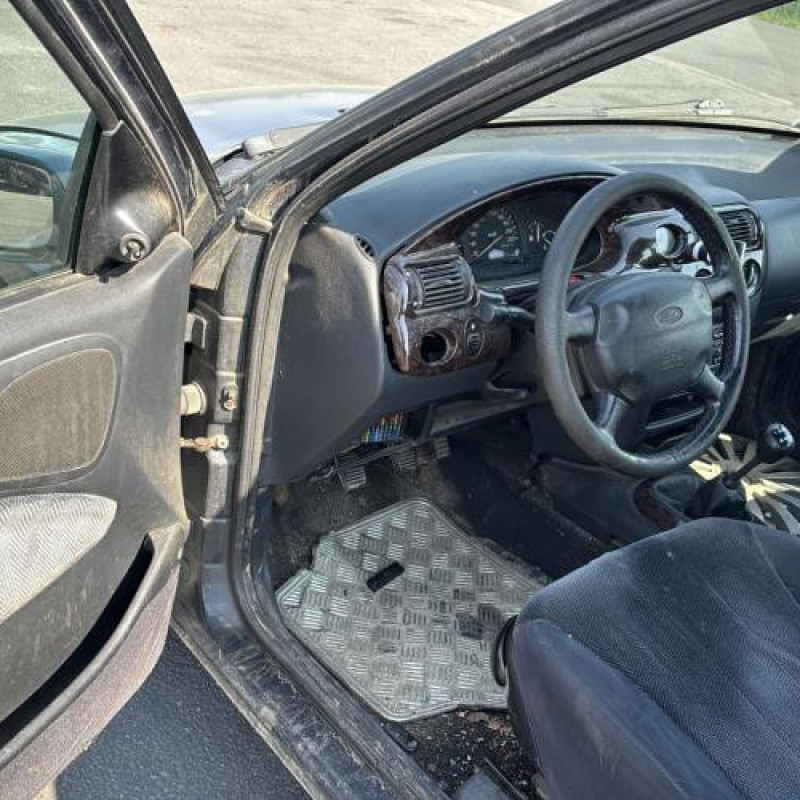 Optique avant principal droit (feux)(phare) FORD ESCORT 6 Photo n°15