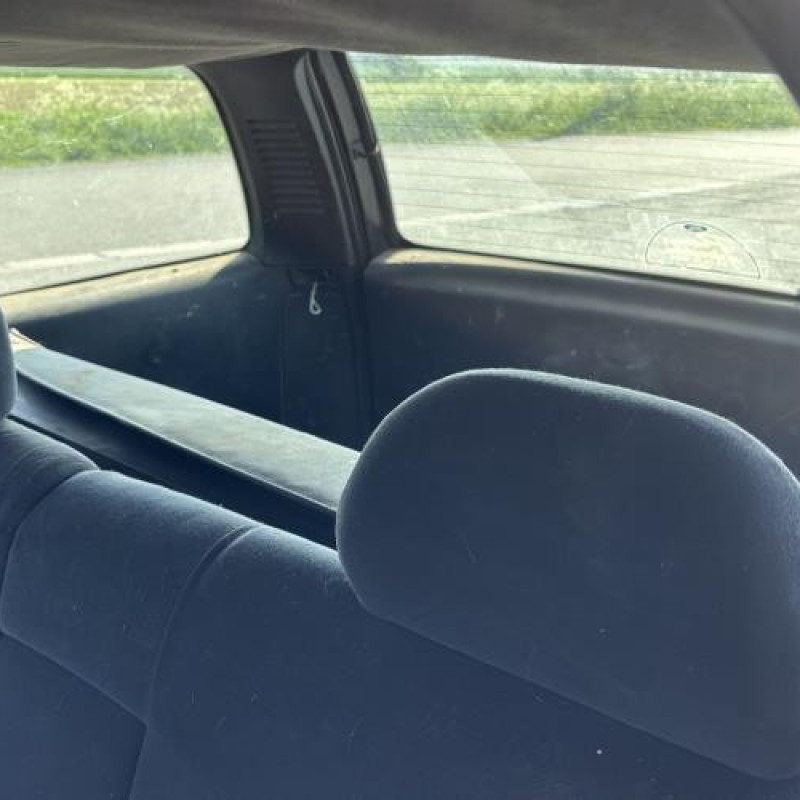 Optique avant principal droit (feux)(phare) FORD ESCORT 6 Photo n°17