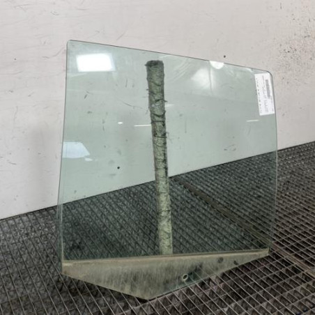 Vitre arriere droit VOLKSWAGEN GOLF 4