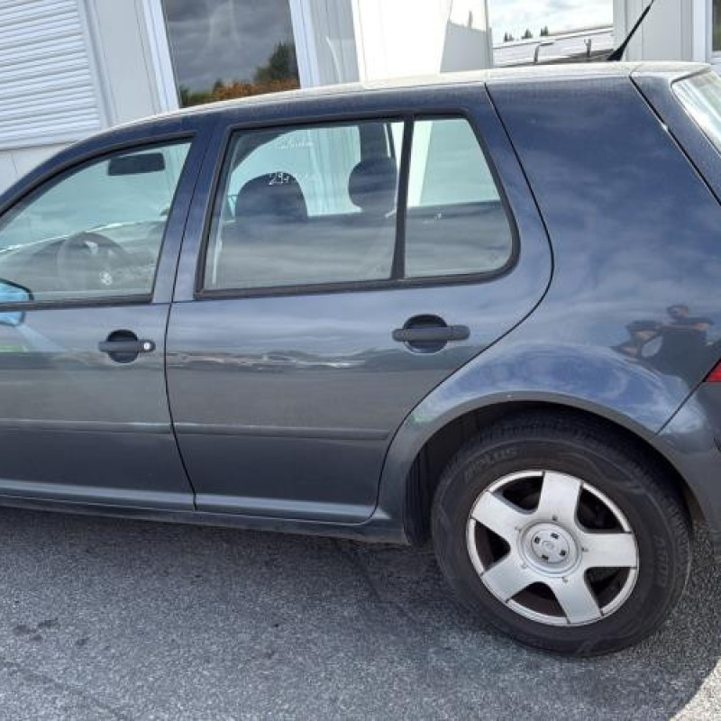 Vitre arriere droit VOLKSWAGEN GOLF 4 Photo n°11