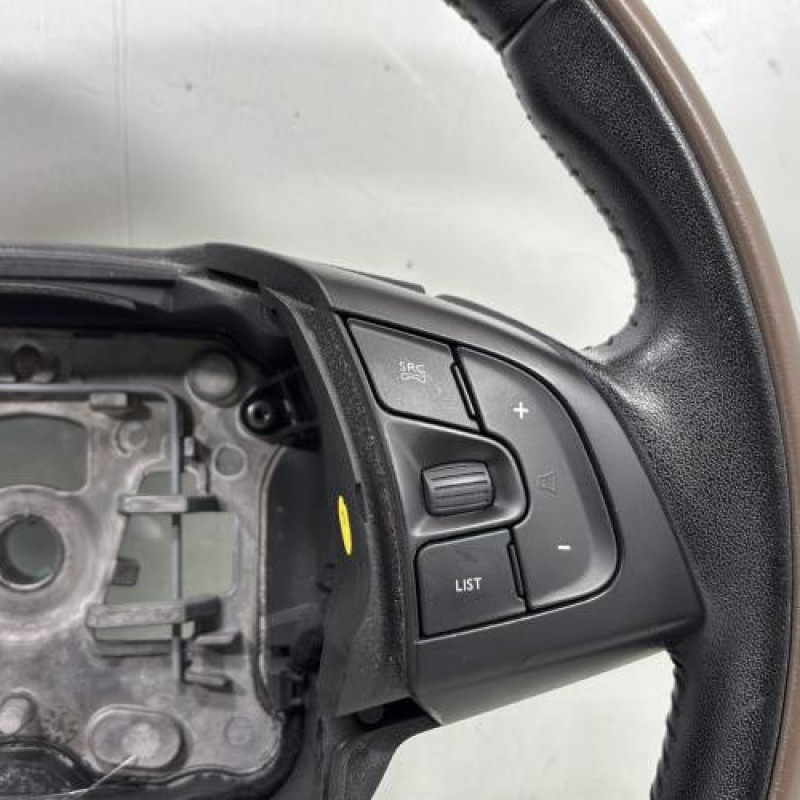 Volant CITROEN C4 CACTUS Photo n°3