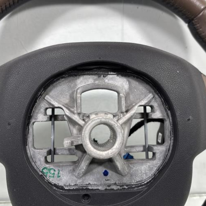 Volant CITROEN C4 CACTUS Photo n°5