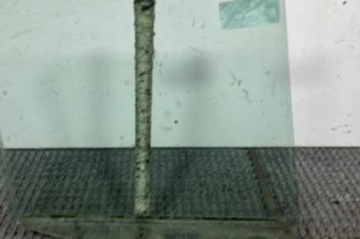 Vitre arriere gauche PEUGEOT 106