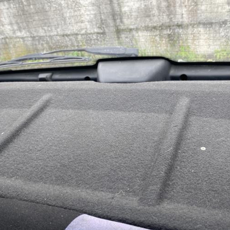 Vitre arriere gauche PEUGEOT 106 Photo n°18