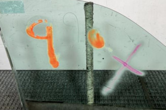 Vitre avant gauche RENAULT CLIO 2