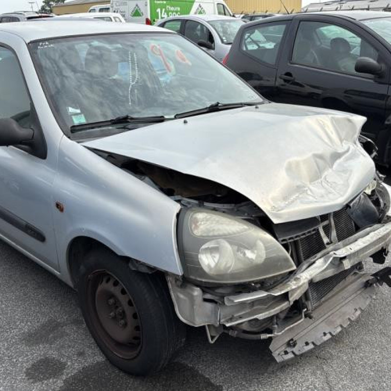 Vitre avant gauche RENAULT CLIO 2 Photo n°6