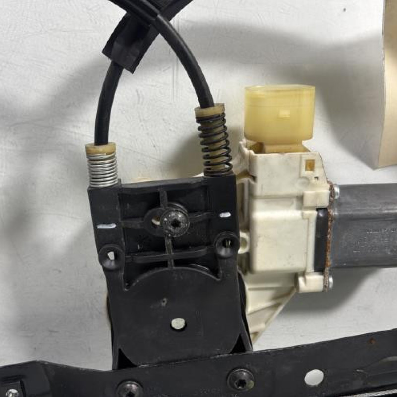 Leve vitre electrique arriere droit FORD MONDEO 3 Photo n°4
