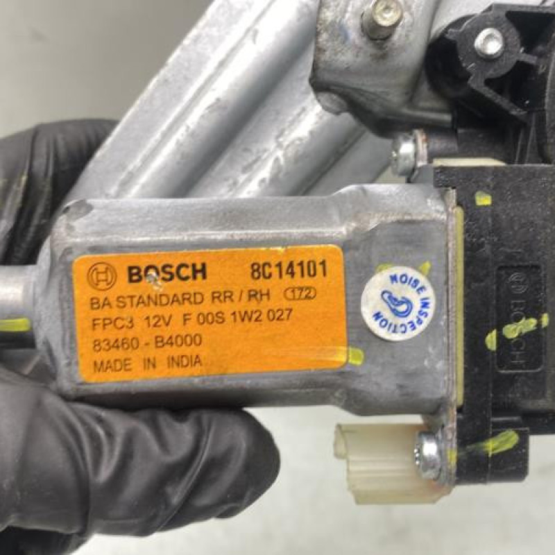 Leve vitre electrique arriere droit HYUNDAI I 10 2 Photo n°2