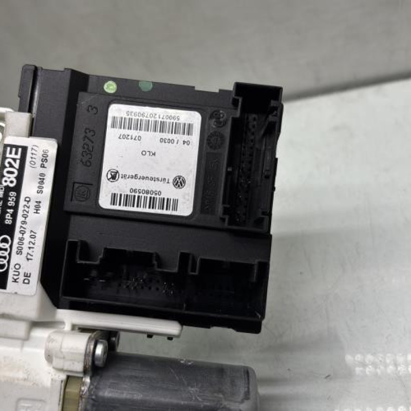 Leve vitre electrique arriere droit AUDI A3 2 Photo n°6
