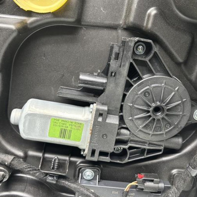 Leve vitre electrique arriere droit JEEP CHEROKEE 4 Photo n°2