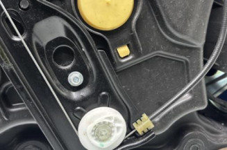 Leve vitre electrique arriere droit JEEP CHEROKEE 4