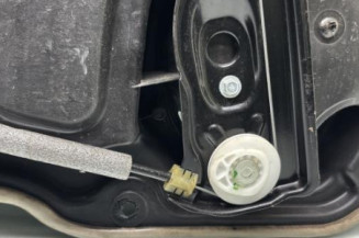 Leve vitre electrique avant droit JEEP CHEROKEE 4