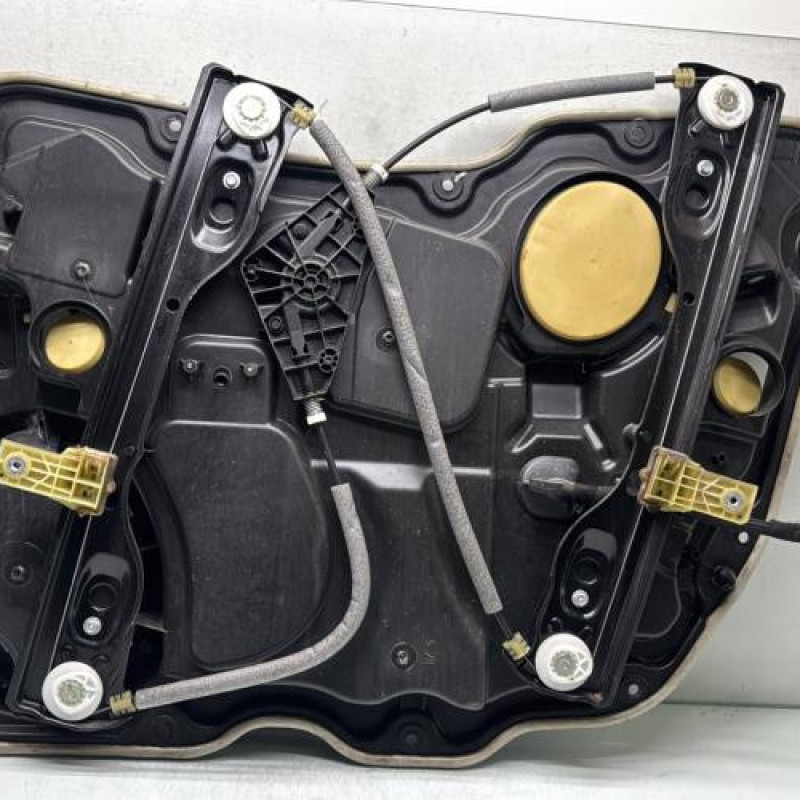 Leve vitre electrique avant gauche JEEP CHEROKEE 4 Photo n°4