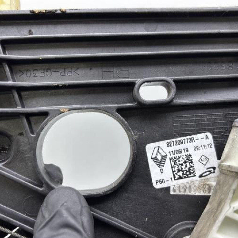 Leve vitre electrique arriere droit RENAULT CLIO 5 Photo n°5