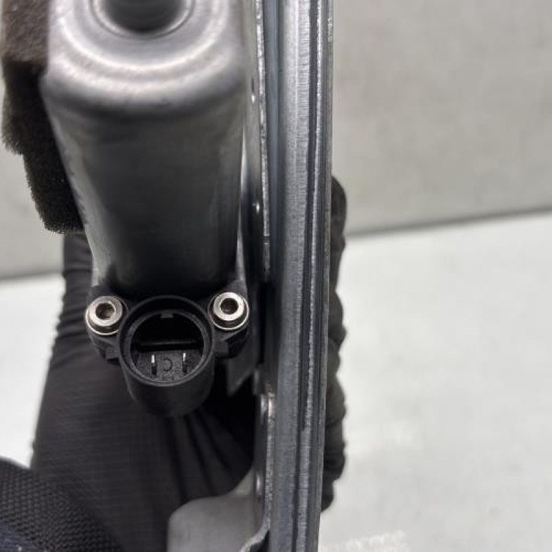 Leve vitre electrique arriere droit DACIA DUSTER 1 Photo n°4