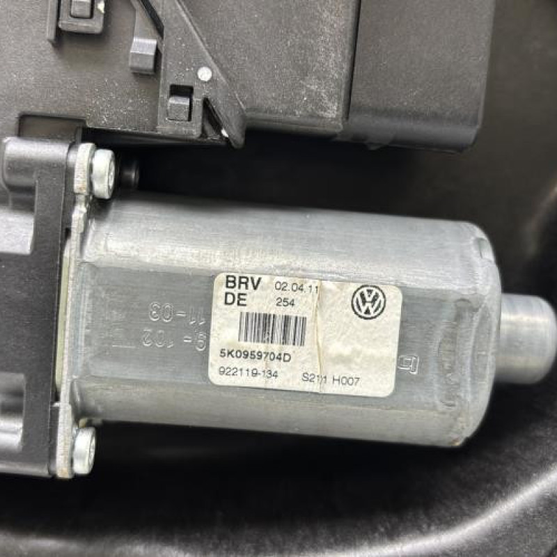 Leve vitre electrique arriere droit VOLKSWAGEN GOLF 6 Photo n°5