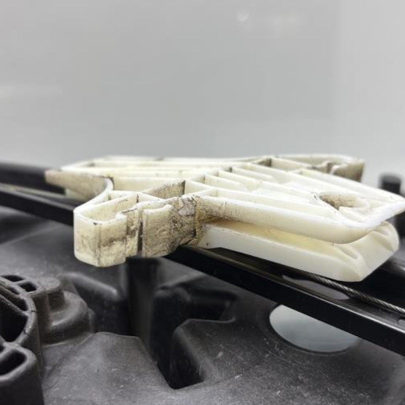 Leve vitre electrique arriere droit VOLKSWAGEN GOLF 6 Photo n°7