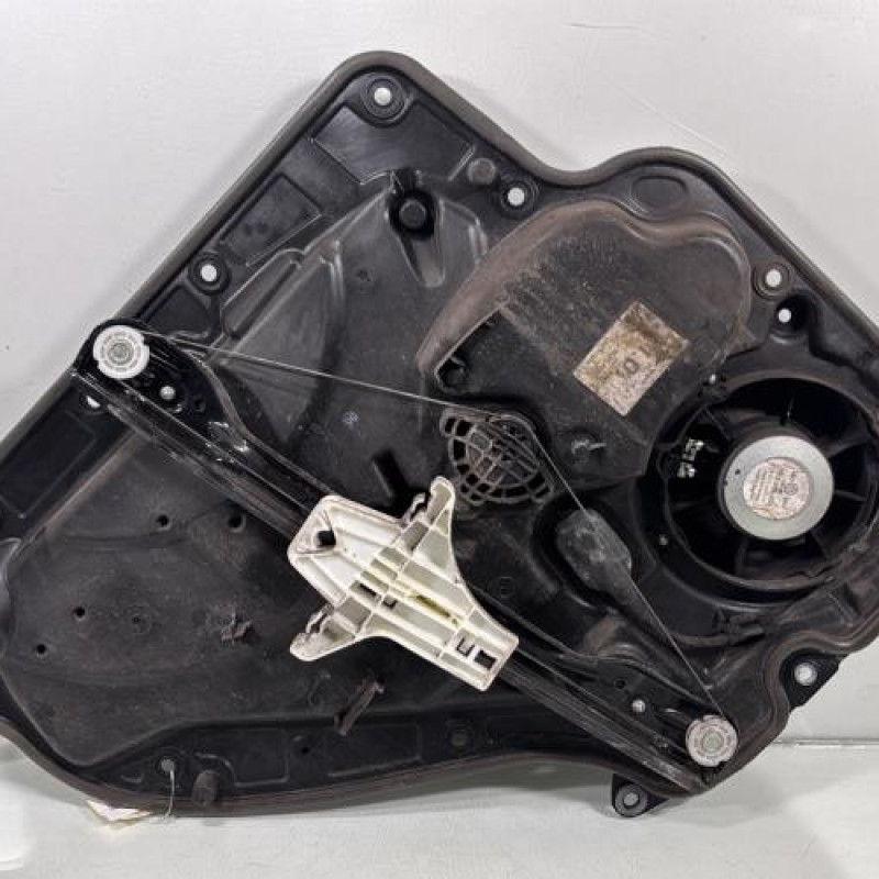 Leve vitre electrique arriere droit VOLKSWAGEN GOLF 6 Photo n°5