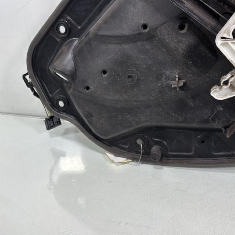 Leve vitre electrique arriere droit VOLKSWAGEN GOLF 6 Photo n°9