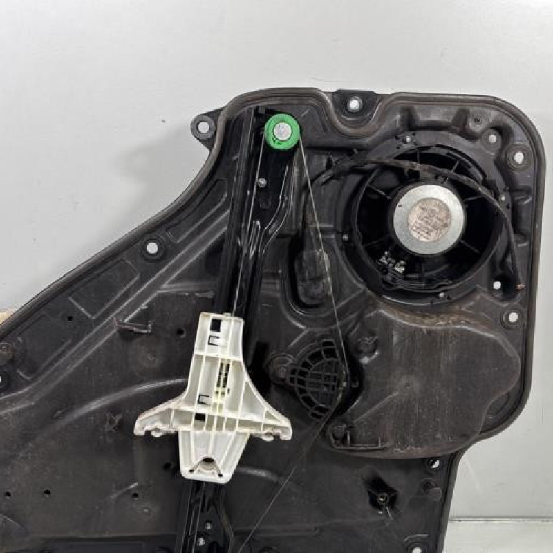 Leve vitre electrique arriere gauche VOLKSWAGEN GOLF 6 Photo n°7
