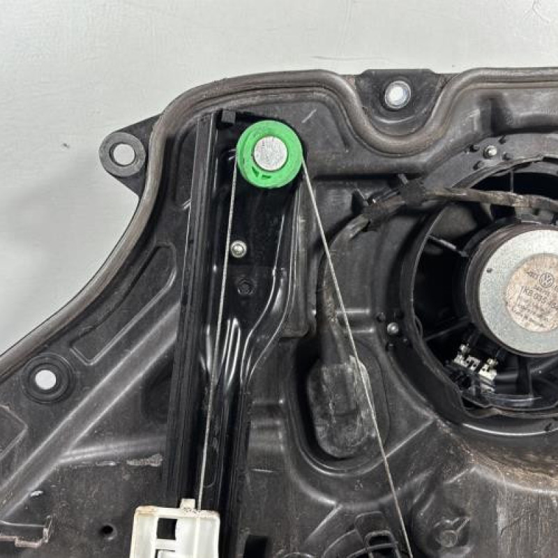 Leve vitre electrique arriere gauche VOLKSWAGEN GOLF 6 Photo n°10