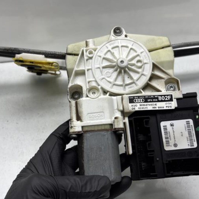 Leve vitre electrique arriere droit AUDI A3 2 Photo n°4