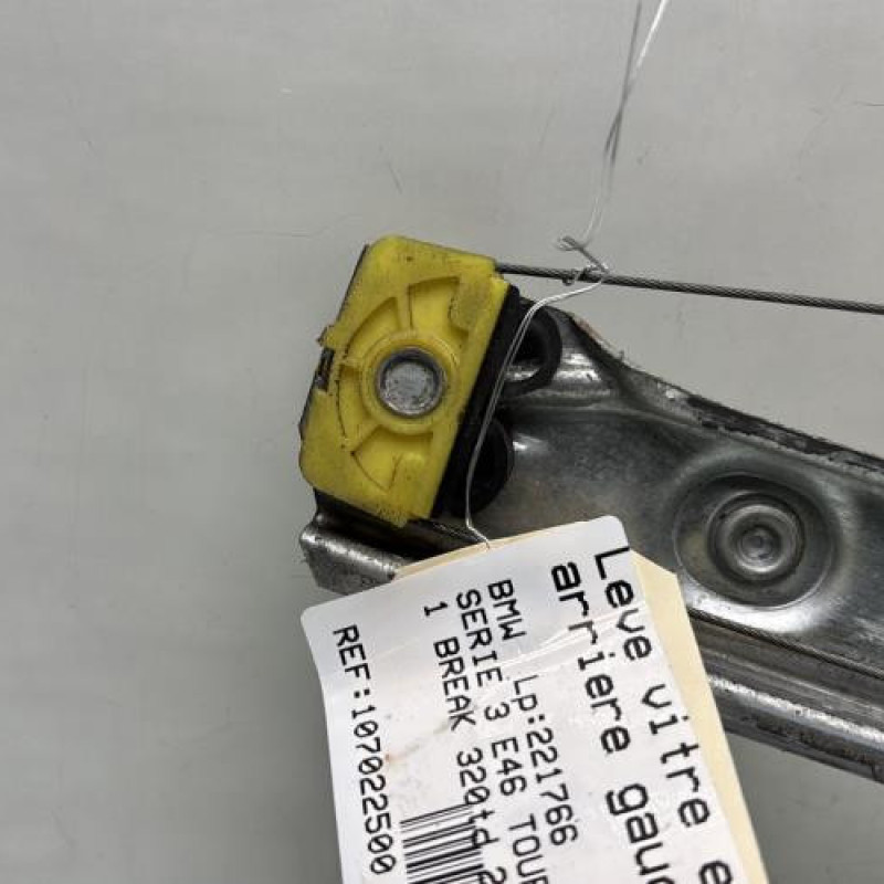 Leve vitre electrique arriere gauche BMW SERIE 3 E46 Photo n°3
