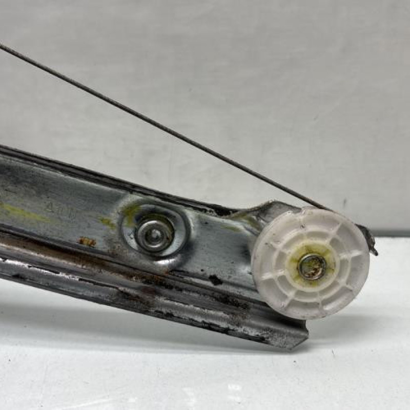 Leve vitre electrique arriere gauche BMW SERIE 3 E46 Photo n°4