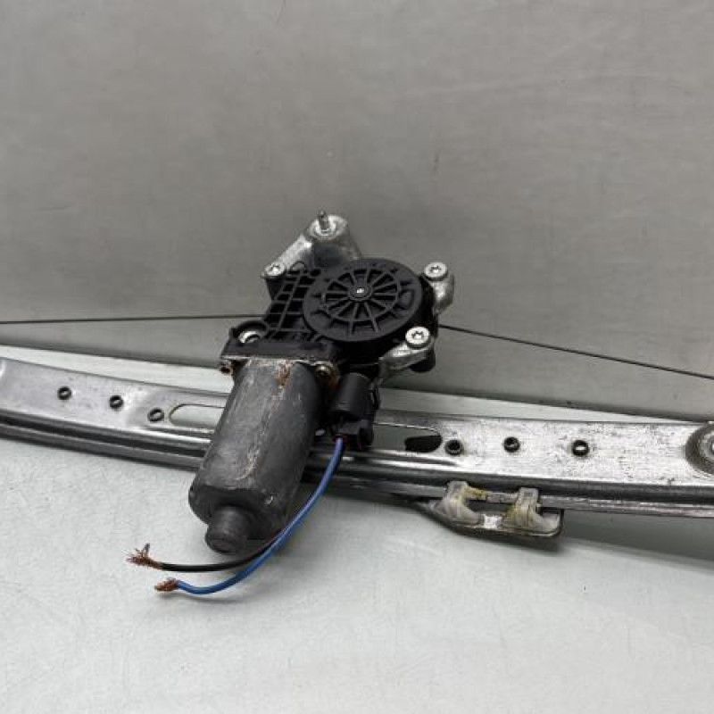 Leve vitre electrique arriere gauche BMW SERIE 3 E46 Photo n°5
