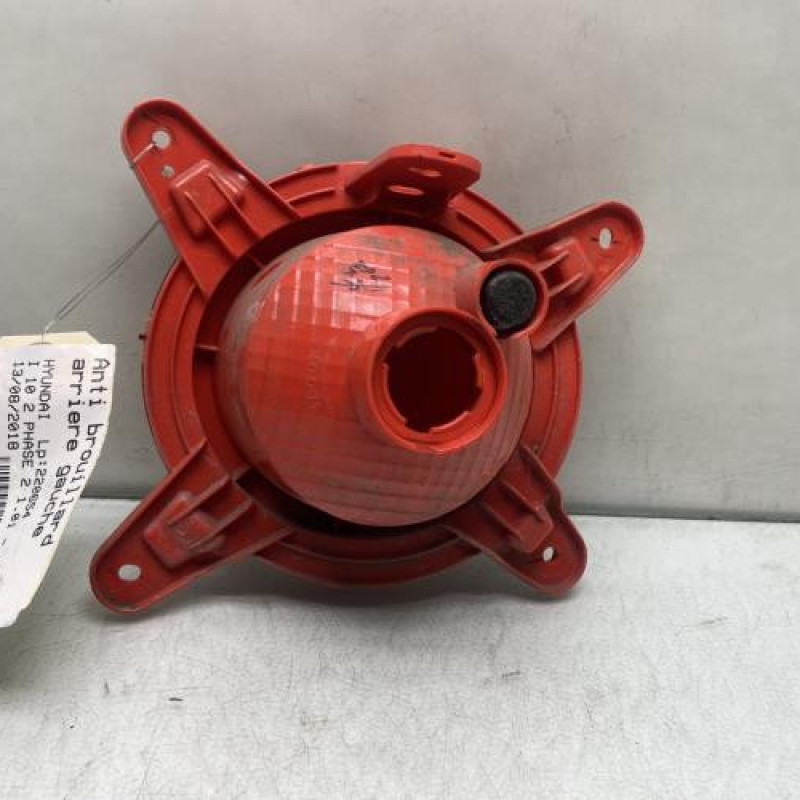 Anti brouillard arriere gauche HYUNDAI I 10 2 Photo n°2