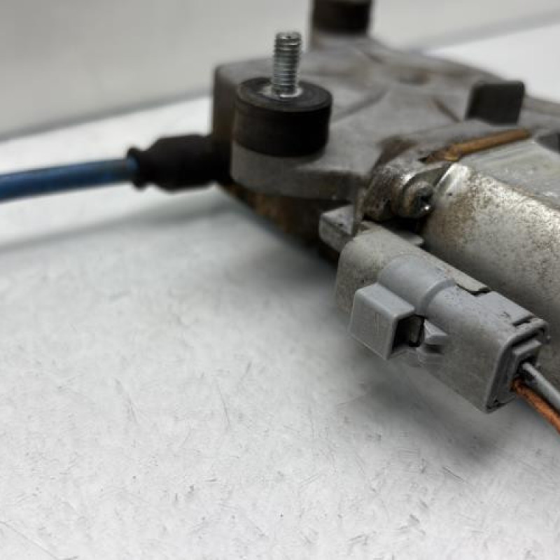 Leve vitre electrique arriere gauche PEUGEOT 406 Photo n°5