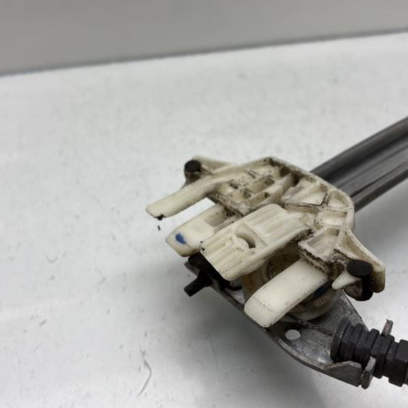 Leve vitre electrique arriere gauche PEUGEOT 406 Photo n°7