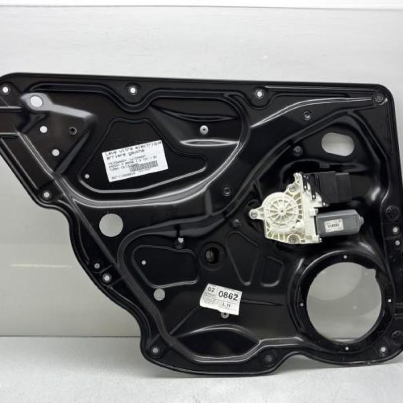 Leve vitre electrique arriere gauche VOLKSWAGEN PASSAT 5 Photo n°1