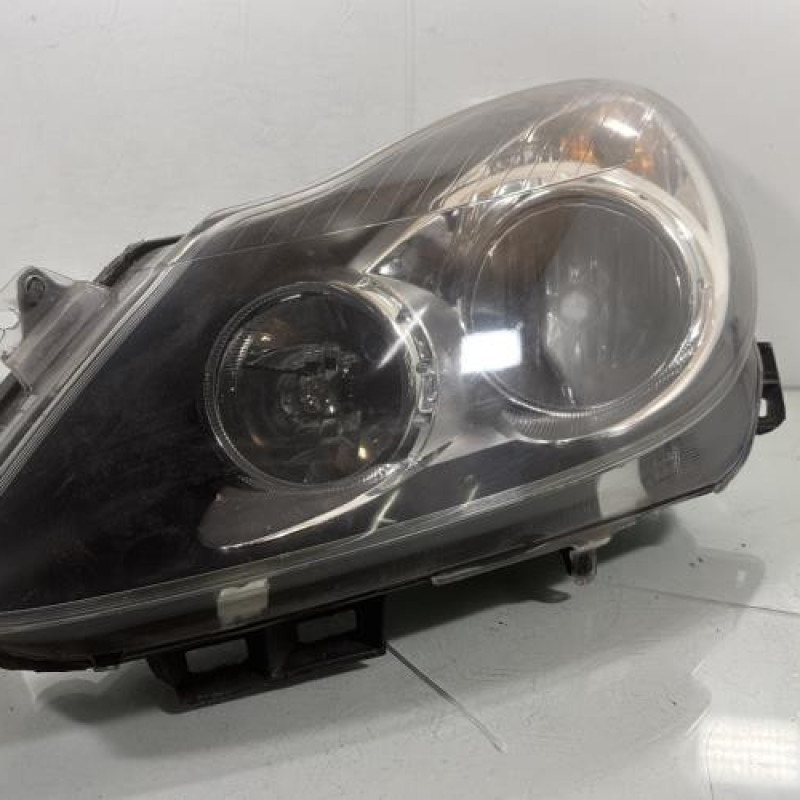 Optique avant principal gauche (feux)(phare) OPEL CORSA D Photo n°1