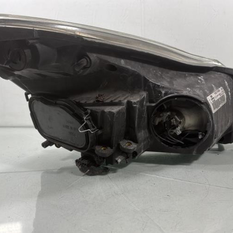 Optique avant principal gauche (feux)(phare) OPEL CORSA D Photo n°2