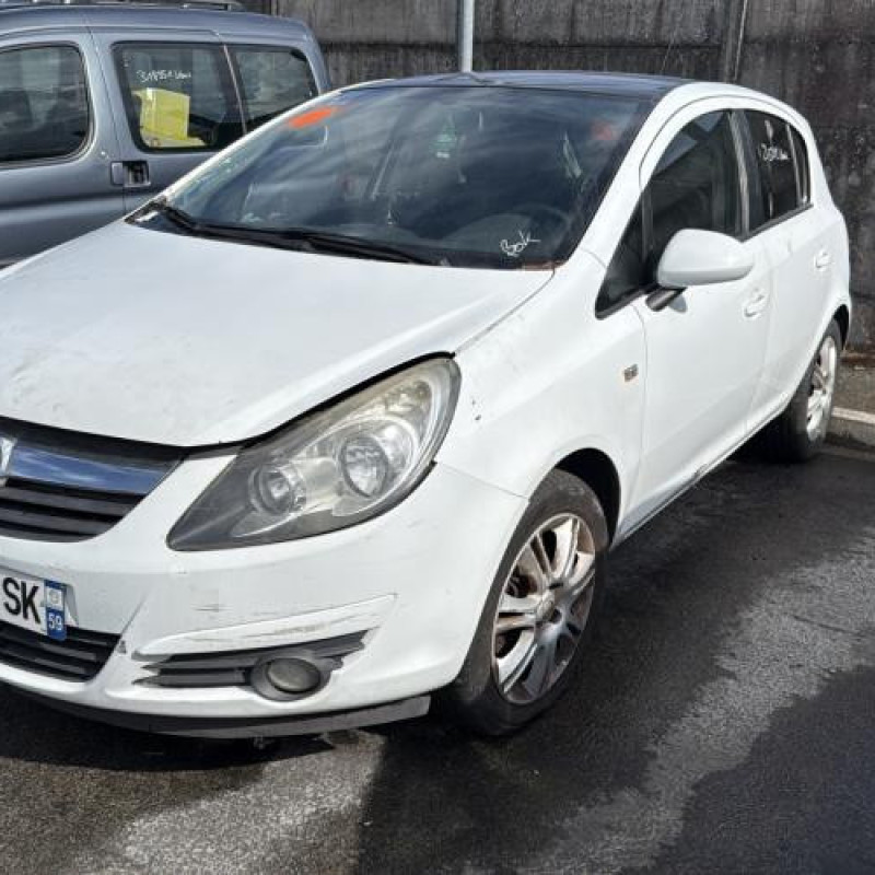 Optique avant principal gauche (feux)(phare) OPEL CORSA D Photo n°7