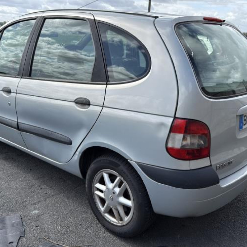 Anti brouillard gauche (feux) RENAULT SCENIC 1 Photo n°7
