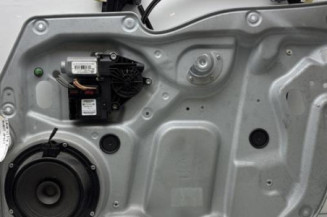 Leve vitre electrique avant droit VOLKSWAGEN CADDY 3 Photo n°1