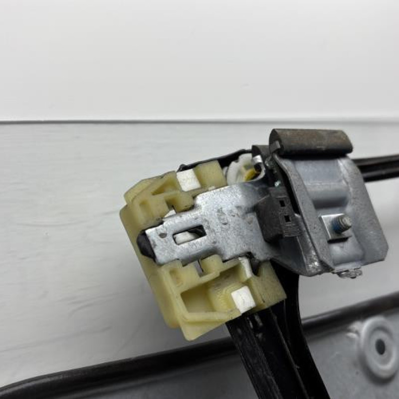 Leve vitre electrique avant droit VOLKSWAGEN CADDY 3 Photo n°7