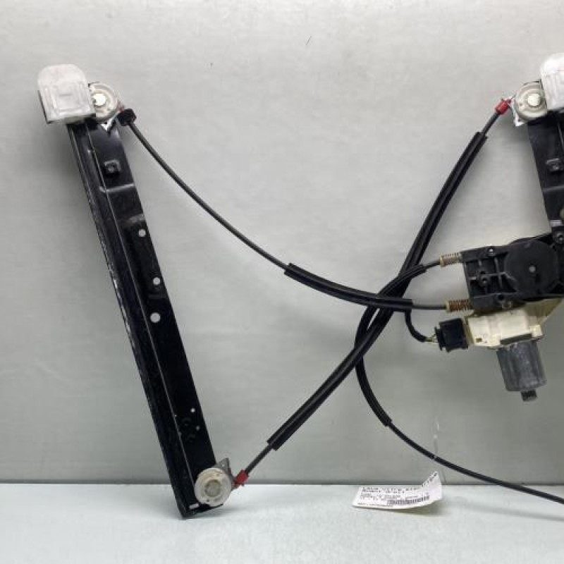 Leve vitre electrique avant droit FORD MONDEO 3 Photo n°1