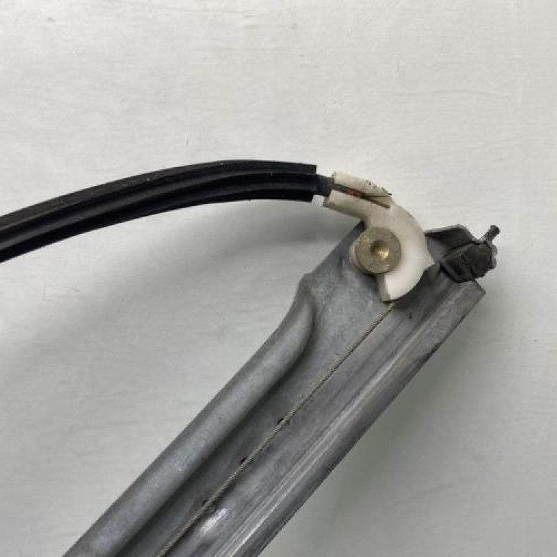 Leve vitre electrique avant gauche CITROEN XSARA PICASSO Photo n°5