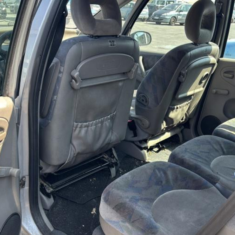 Leve vitre electrique avant gauche CITROEN XSARA PICASSO Photo n°18