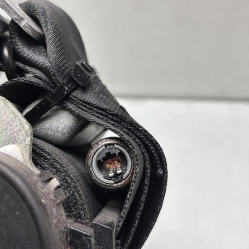Pretensionneur de ceinture avant gauche RENAULT MEGANE 3 Photo n°2
