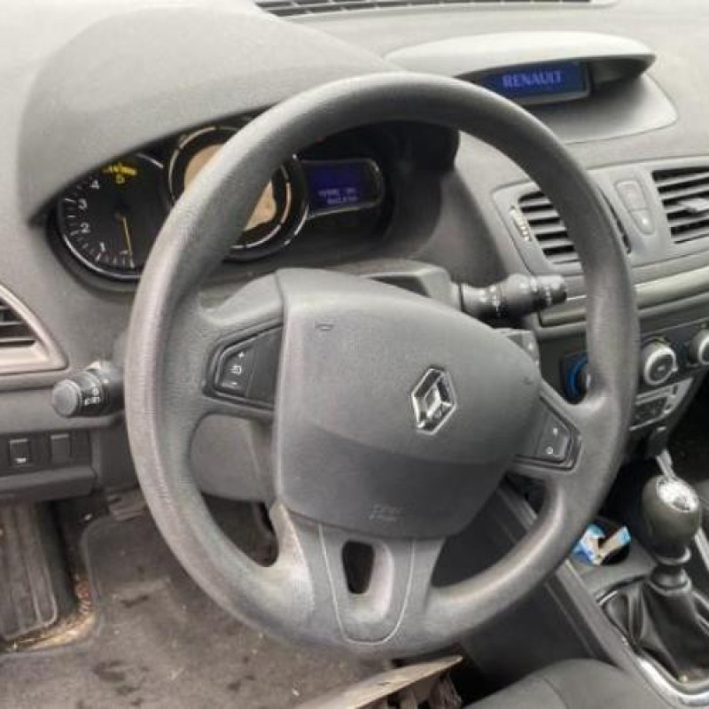 Pretensionneur de ceinture avant gauche RENAULT MEGANE 3 Photo n°7